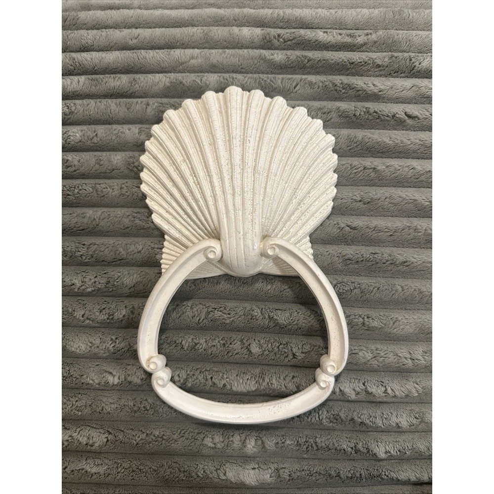 Vintage Seashell Towel Ring Holder Off White Homco 70s Shabby Beach House Decor